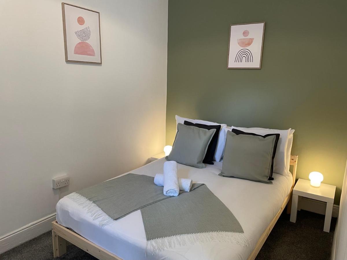 Kitchener - Wonderful 2-Bedroom Apt Sleeps 5 Free Parking Free Wifi Gateshead Exterior foto