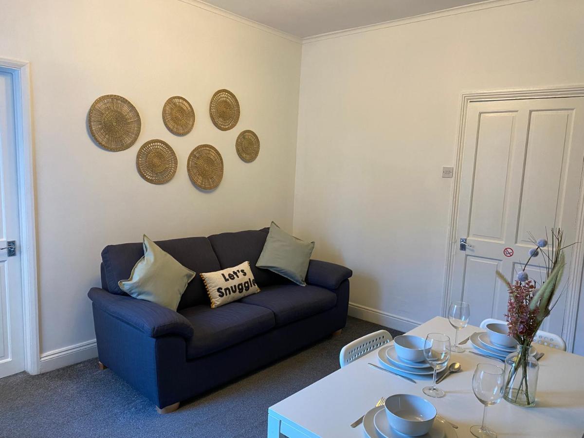 Kitchener - Wonderful 2-Bedroom Apt Sleeps 5 Free Parking Free Wifi Gateshead Exterior foto