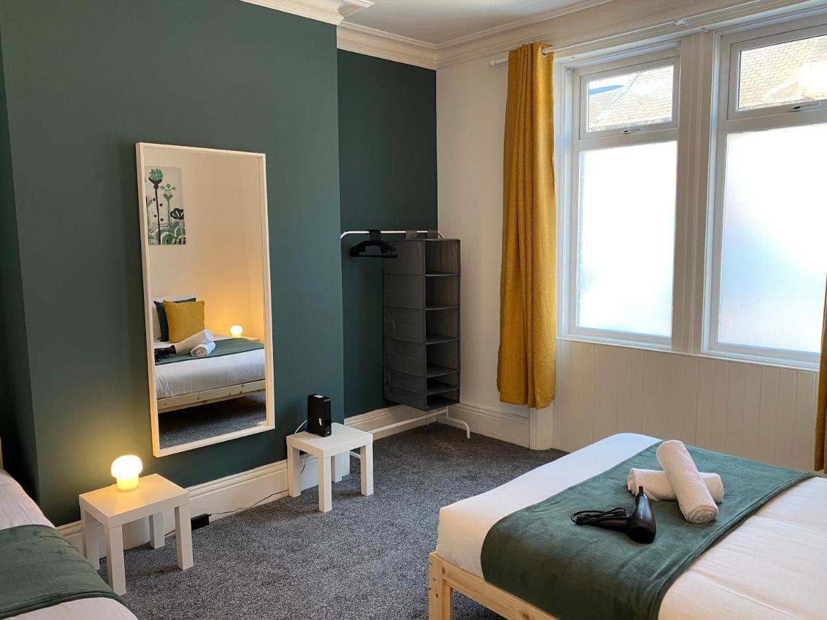 Kitchener - Wonderful 2-Bedroom Apt Sleeps 5 Free Parking Free Wifi Gateshead Exterior foto